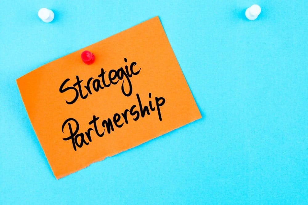 Dentists aren't the only ones you can make Strategic Partnerships with for your practice! You have options
